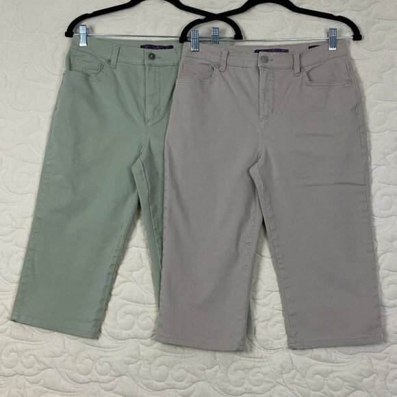 Gloria Vanderbilt Amanda Capris 2LOT Green and Beige Size 6 - Picture 1 of 11